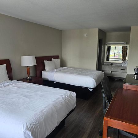 Days Inn By Wyndham Raleigh South Buitenkant foto