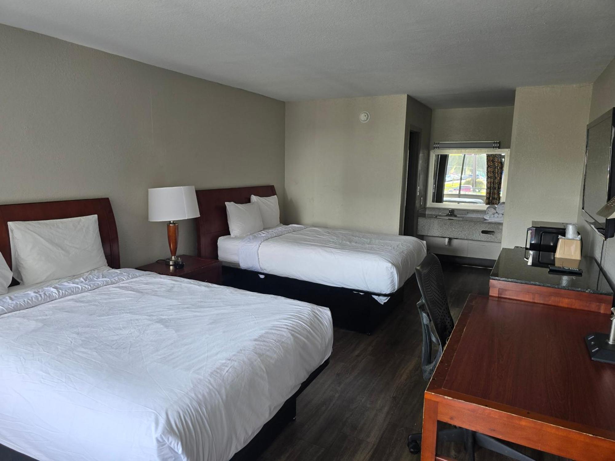 Days Inn By Wyndham Raleigh South Buitenkant foto